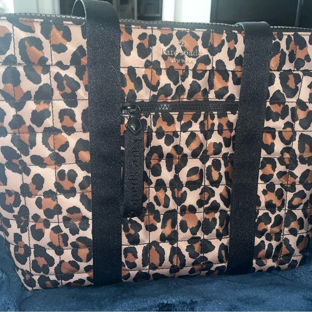 ♠️Kate Spade Camden Quilted Leopard Print Tote Bag with Black Straps - like New - Picture 4 of 7